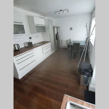 Entire House - Cheshire Oaks/אלסמר פורט מראה חיצוני תמונה