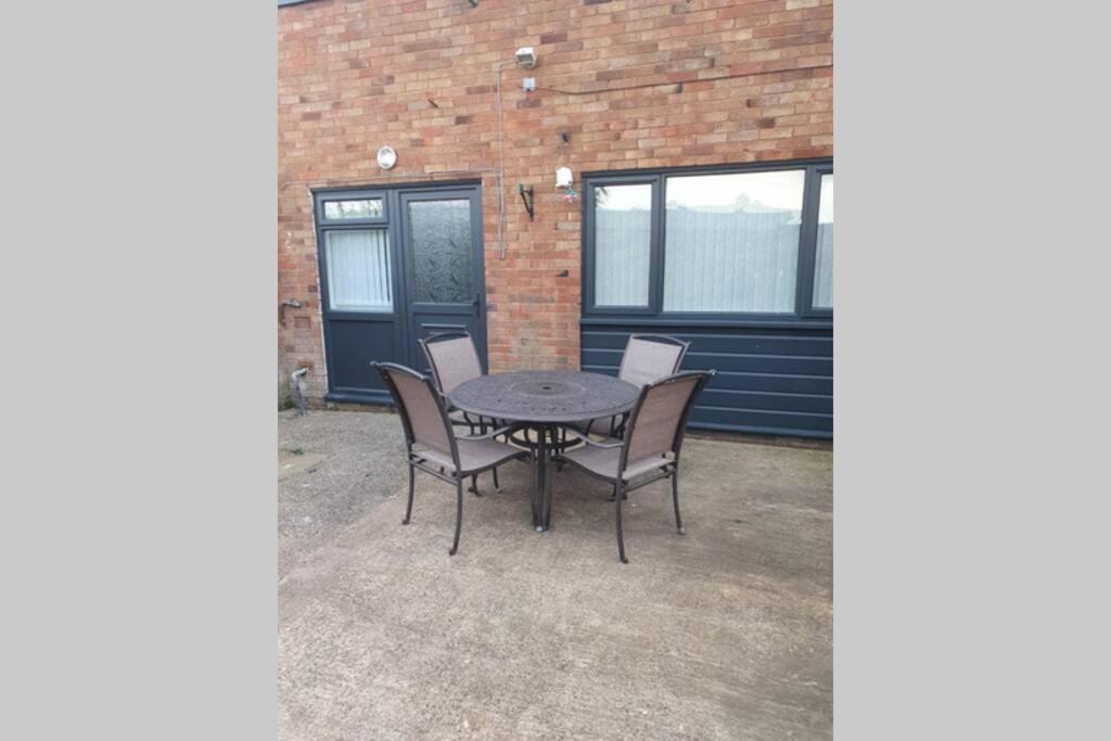 Entire House - Cheshire Oaks/אלסמר פורט מראה חיצוני תמונה